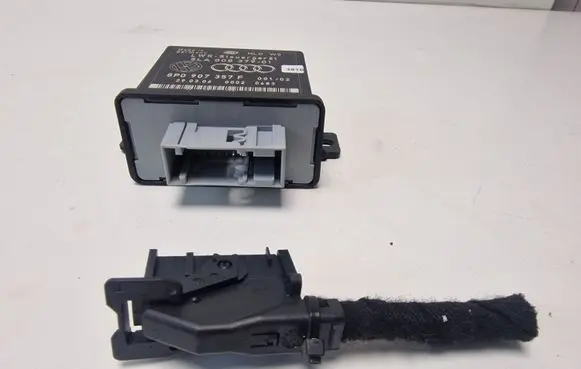 Audi A3 S3 A3 Sportback 8P Light module LCM 8P0907357F