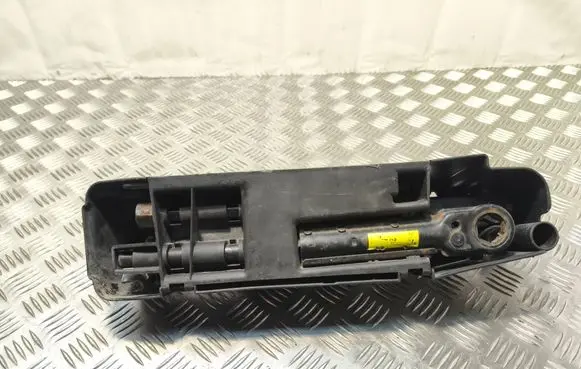 Renault Espace IV Tool set 