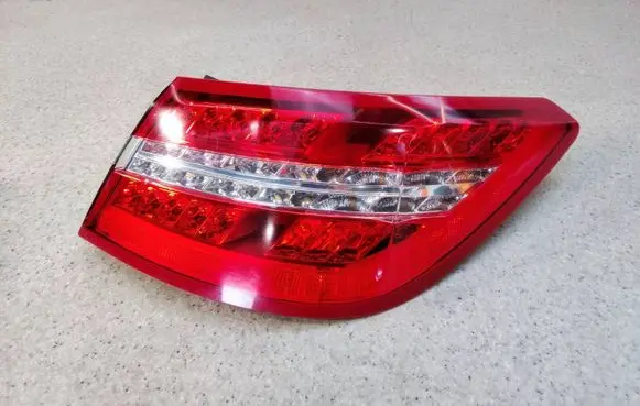 Mercedes-Benz E C207 W207 Rear/tail lights A2079060258
