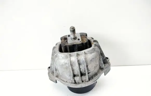 BMW 3 E92 E93 Engine mount bracket 
