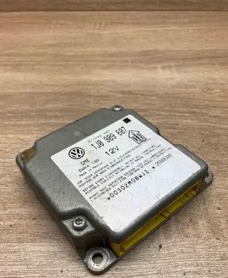 Volkswagen PASSAT B5 Airbag control unit/module 1J0909607 5WK4199