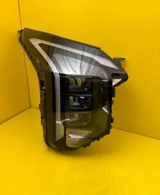 KIA Sportage Headlight/headlamp 92102R2500