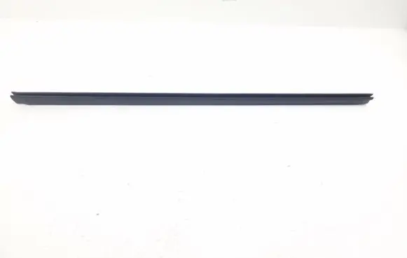Mercedes-Benz E W211 Rubber seal front door window/glass 