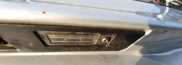 Volvo V70 Number plate light