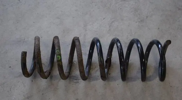BMW 5 E39 Rear coil spring