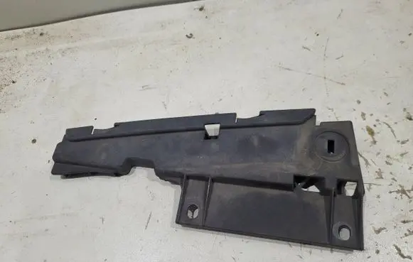 Mercedes-Benz GLK (X204) Front bumper mounting bracket A2048850936