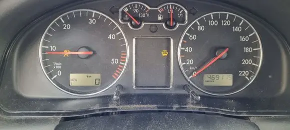 Volkswagen PASSAT B5 Speedometer (instrument cluster) 3B0919881N