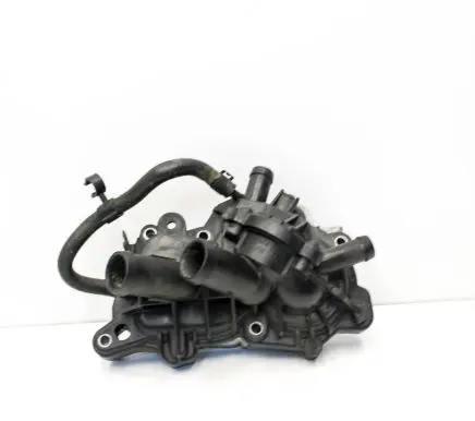Volkswagen Jetta VI Water pump 04E121042A