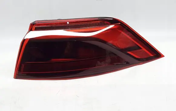 Audi Q8 Rear/tail lights 4M8945092