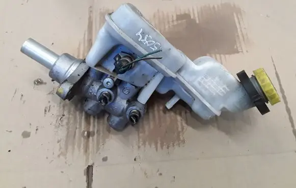 Dodge Caliber Master brake cylinder 628215006 26415000064