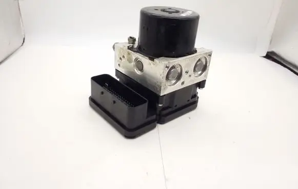 Ford Kuga II ABS Pump CV612C405AH