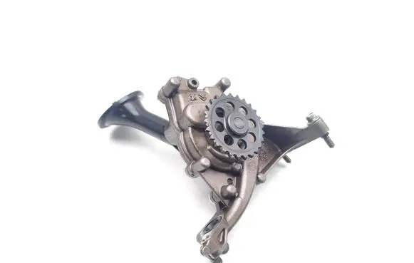 Peugeot 208 I Oil pump 9808231280