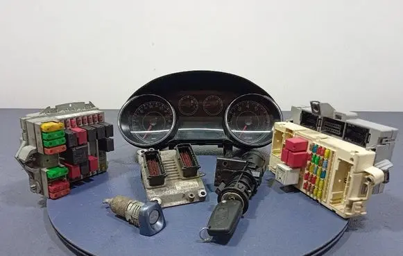 Fiat Bravo Engine control unit/module ECU 00518159300