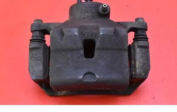 Hyundai i30 Front brake caliper 