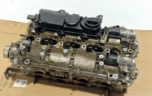 Volvo XC60 Engine head 31401057AA 31401057 P31401057