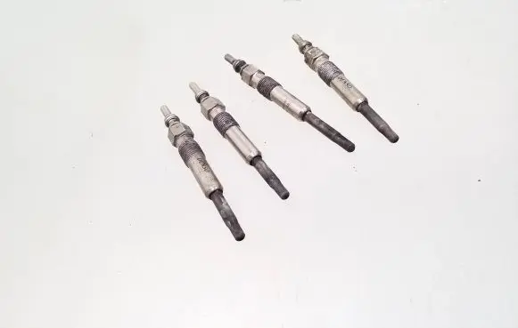 Opel Vivaro Glow plug DG005