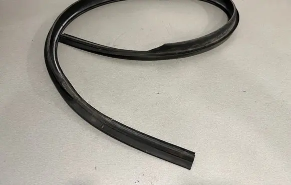 BMW 3 GT F34 Engine compartment rubber 7293711 51767293711