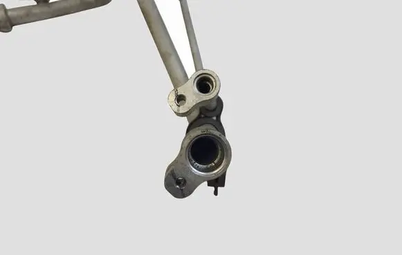 Tesla Model S Air conditioning (A/C) pipe/hose 106258300C