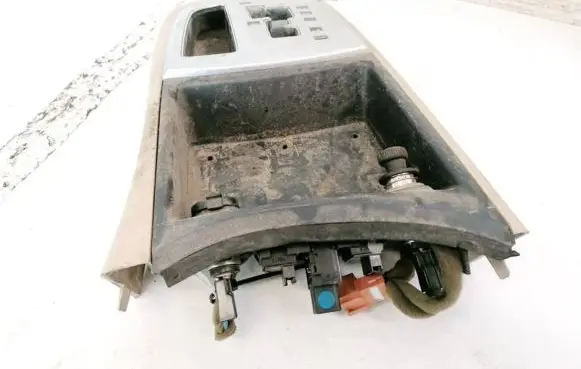 Land Rover Discovery 3 - LR3 Gear selector 