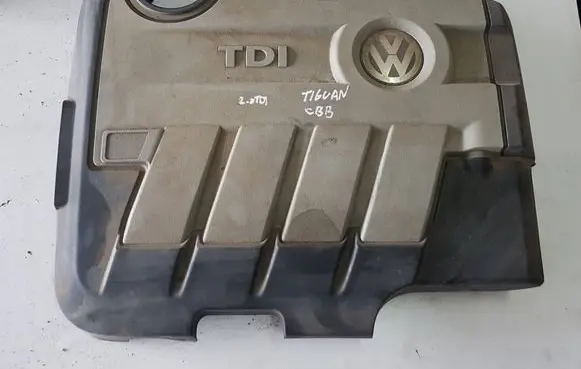 Volkswagen Tiguan Engine cover (trim)
