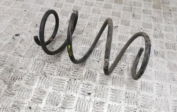 Toyota Prius (XW50) Front coil spring 