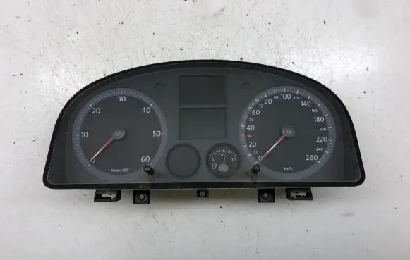 Volkswagen Caddy Speedometer (instrument cluster) 2K0920840E