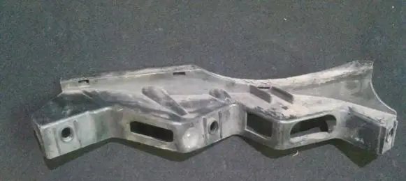 Volkswagen PASSAT B6 Front bumper mounting bracket 3c0807889