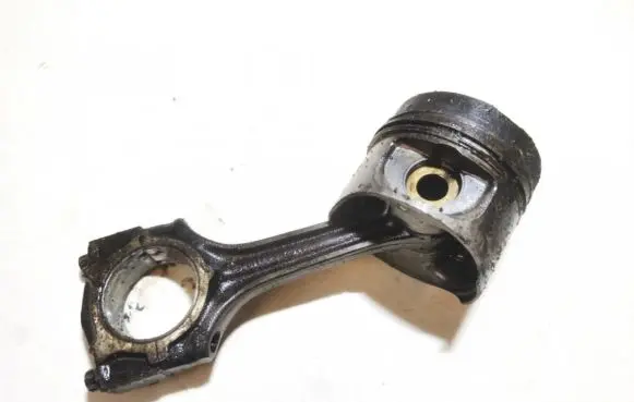 Mercedes-Benz C W202 Piston with connecting rod