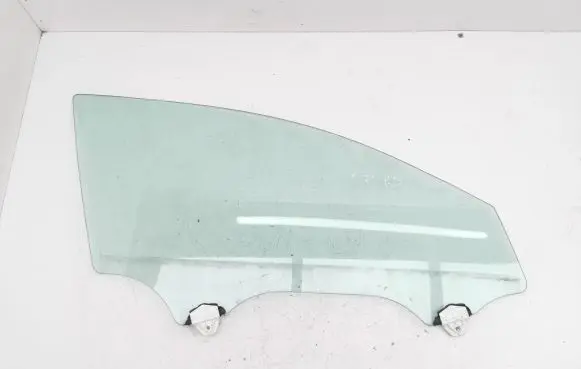 Mazda CX-30 Front door window glass four-door