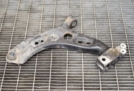 Volkswagen PASSAT B7 Front lower control arm/wishbone 5N0407151
