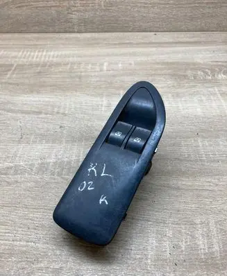 Renault Scenic II - Grand scenic II Electric window control switch 018991