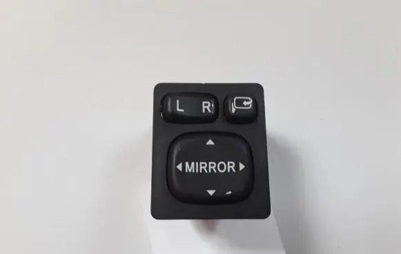 Toyota RAV 4 (XA40) Wing mirror switch 769747F
