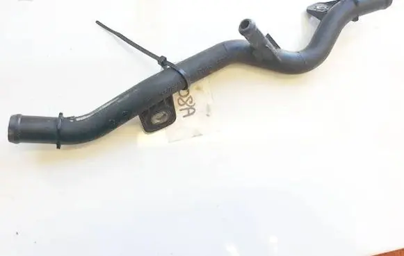 Toyota Avensis T270 Engine coolant pipe/hose 165780x011 16578-0x011