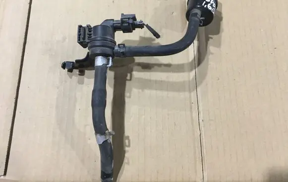 KIA Sportage Vacuum valve 289103C200