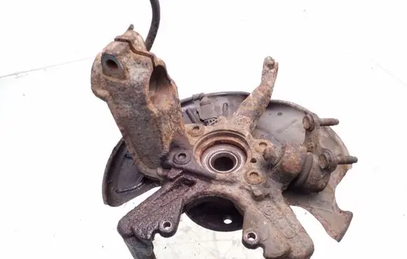 Skoda Octavia Mk2 (1Z) Front wheel hub spindle knuckle
