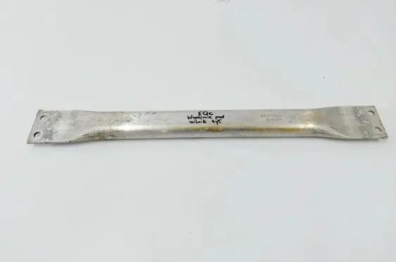 Mercedes-Benz EQC Engine mount bracket A2933520000