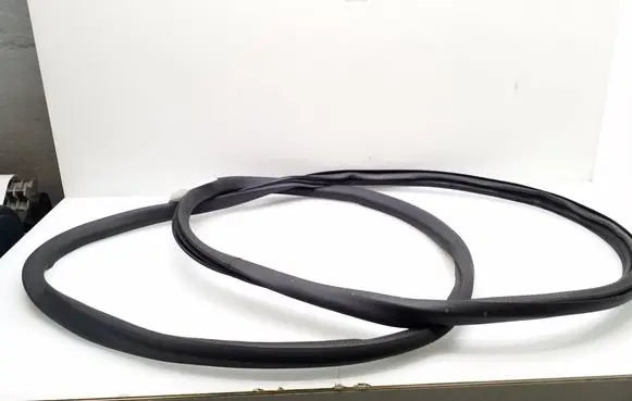Peugeot Expert Front door rubber seal 