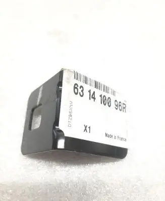 Renault Zoe Fender mounting bracket 631410096R