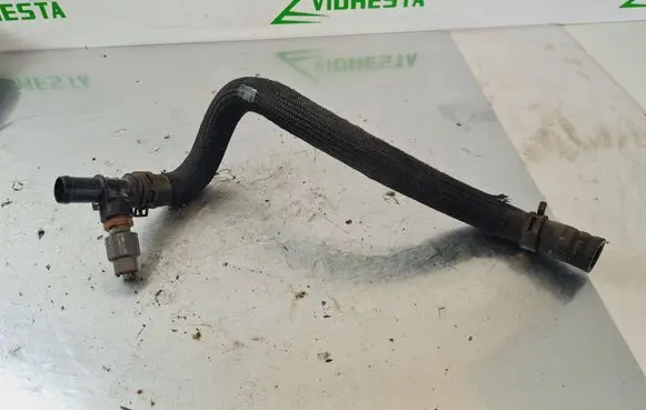 Nissan Leaf I (ZE0) Electric car engine cooling hoses/pipes 