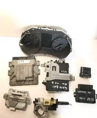 Nissan Qashqai Engine ECU kit and lock set EMS3155 852877920 S180207505Z9