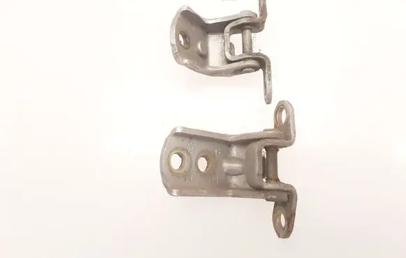 Nissan Primera Rear door hinge set 