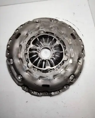 Volkswagen Golf VI Pressure plate 124035410 9H09111