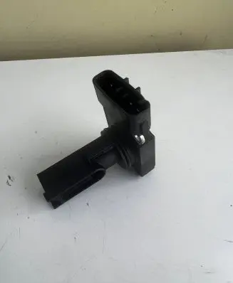 Toyota RAV 4 (XA20) Mass air flow meter 2220427010