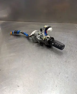 Hyundai i30 Ignition lock FDZDC2