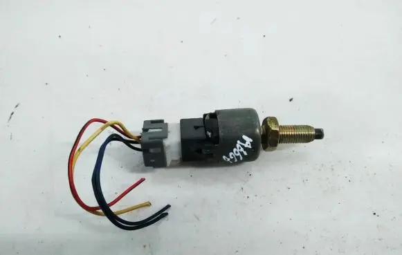 KIA Sorento Brake pedal sensor switch