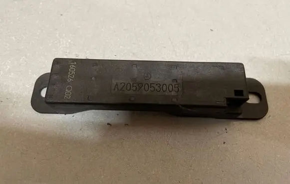 Mercedes-Benz C W205 Keyless system antenna A2059053005
