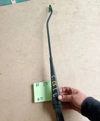 Citroen C5 Front wiper blade arm 45675678