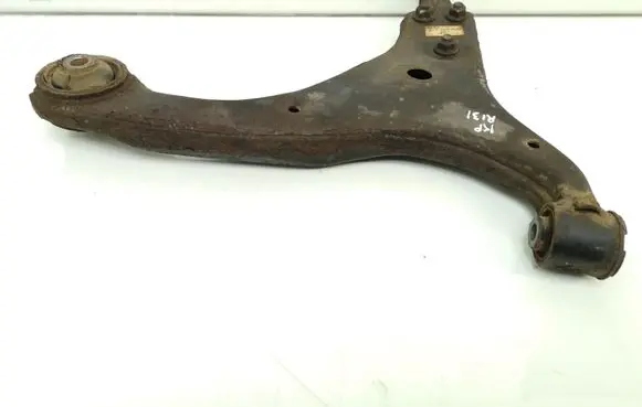 Hyundai i30 Front lower control arm/wishbone