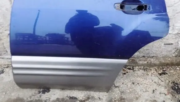Subaru Forester SF Rear door