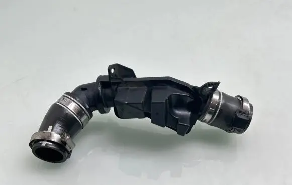Peugeot Traveller Intercooler hose/pipe 10880901 9675758280